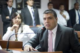 Catamarca: El oficialismo admitió que la minería abrió "una grieta muy grande" en Andalgalá Catamarca: El oficialismo admitió que la minería abrió "una grieta muy grande" en Andalgalá