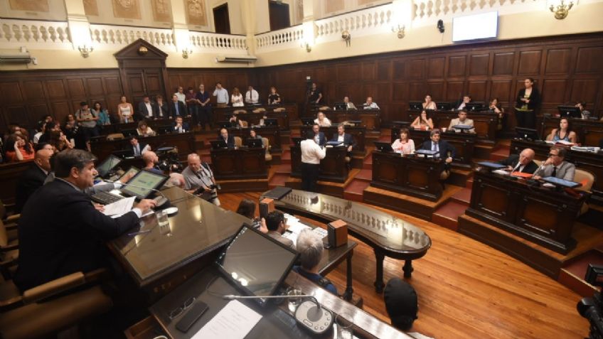 Mendoza: El Senado aprobó la derogación de la ley minera Mendoza: El Senado aprobó la derogación de la ley minera