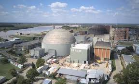 Energía nuclear de la era Milei: de la promesa de ser líder global al desmantelamiento de la política nuclear histórica argentina