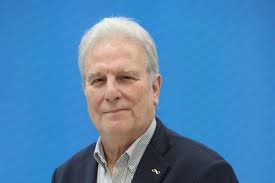 Ernesto Calvo: "Ningún gobierno espantó a las mineras de litio. A las empresas les preocupa mucho más la falta de rutas" Ernesto Calvo: "Ningún gobierno espantó a las mineras de litio. A las empresas les preocupa mucho más la falta de rutas"