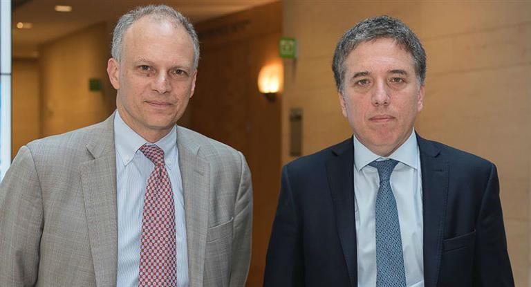 FMI: Argentina va por todo, rogando guiño de Lagarde y Trump