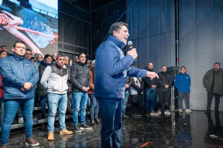 Grasso y su fórmula: su vice en contra de los docentes y como sindicalista minero firmó un acuerdo para bajarle el salario a sus afiliados Grasso y su fórmula: su vice en contra de los docentes y como sindicalista minero firmó un acuerdo para bajarle el salario a sus afiliados