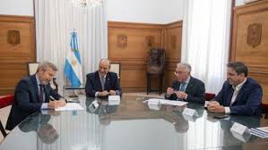 Guillermo Francos recibió a tres gobernadores y activó el traspaso de obras públicas a las provincias