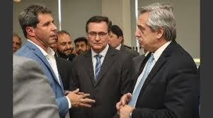 Hensel va a la Nación: "El modelo a seguir es el local, con mirada federal" Hensel va a la Nación: "El modelo a seguir es el local, con mirada federal"