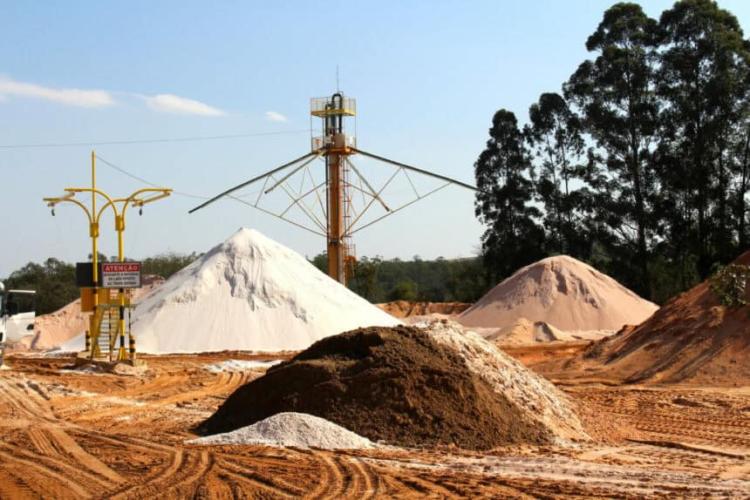 India impulsa producción de imanes de tierras raras con apoyo tecnológico de Japón y Corea del Sur India impulsa producción de imanes de tierras raras con apoyo tecnológico de Japón y Corea del Sur