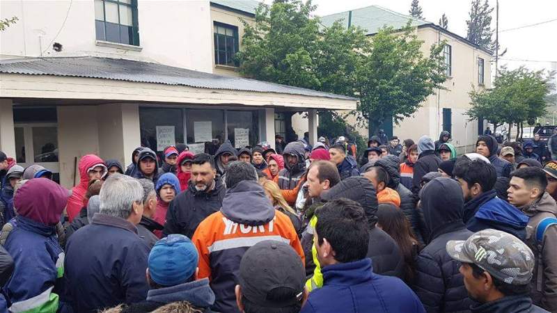 Santa Cruz/Ingresos a YCRT: "Están pagando favores políticos", aseguran trabajadores Santa Cruz/Ingresos a YCRT: "Están pagando favores políticos", aseguran trabajadores