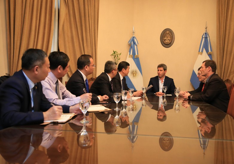 San Juan: Invitaron al gobernador a participar de una exposición en Henan, China