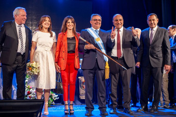 Catamarca: Jalil asumió y dijo que los ejes de su gestión serán "agroindustria, turismo y minería" Catamarca: Jalil asumió y dijo que los ejes de su gestión serán "agroindustria, turismo y minería"