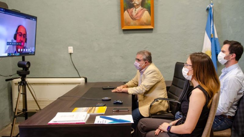 Catamarca: Jalil gestionó con YPF la instalación de una planta para proveer al sector minero Catamarca: Jalil gestionó con YPF la instalación de una planta para proveer al sector minero