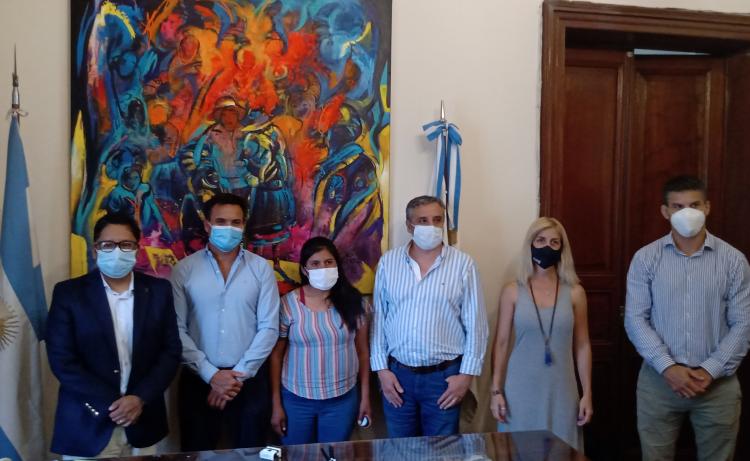 Jujuy: Acuerdo tripartito, entre comuna, gobierno y minera, pondera el potencial cultural de Santo Domingo Jujuy: Acuerdo tripartito, entre comuna, gobierno y minera, pondera el potencial cultural de Santo Domingo