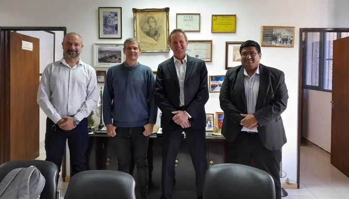 Jujuy: Las empresas Hanaq Group y Lithium Energy se asociaron y ya realizan la exploración correspondiente. Jujuy: Las empresas Hanaq Group y Lithium Energy se asociaron y ya realizan la exploración correspondiente.