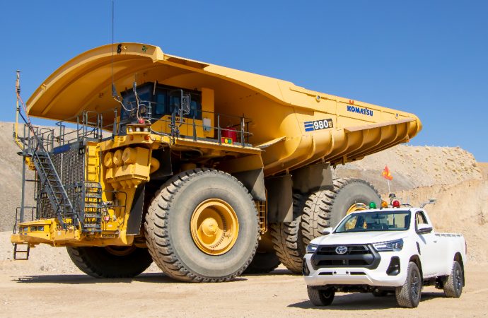 Komatsu y Toyota desarrollarán un vehículo autónomo liviano para la minería Komatsu y Toyota desarrollarán un vehículo autónomo liviano para la minería