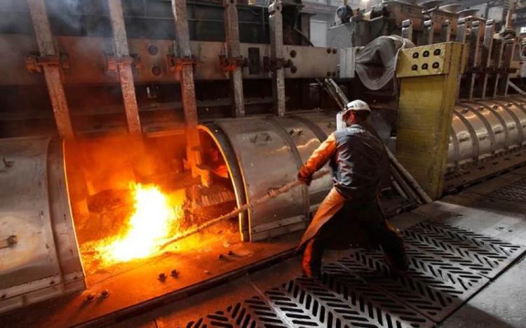 La escasez de energía en Europa reduce la capacidad de zinc y aluminio a la mitad La escasez de energía en Europa reduce la capacidad de zinc y aluminio a la mitad