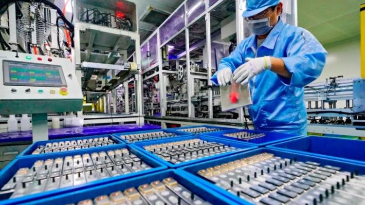La fabricación de baterías de litio ya es un objetivo del Gobierno nacional La fabricación de baterías de litio ya es un objetivo del Gobierno nacional
