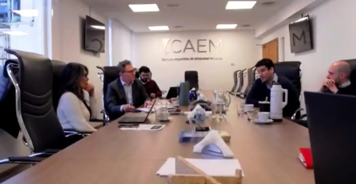 La minería argentina ante el desafío de superar el contexto económico mundial La minería argentina ante el desafío de superar el contexto económico mundial