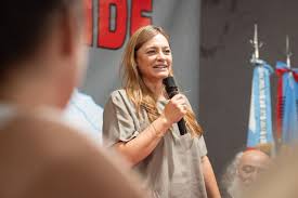 La Rioja: El desembarco de Teresita Madera en Toronto; minería, vidriera internacional y el "operativo sucesión" 2027