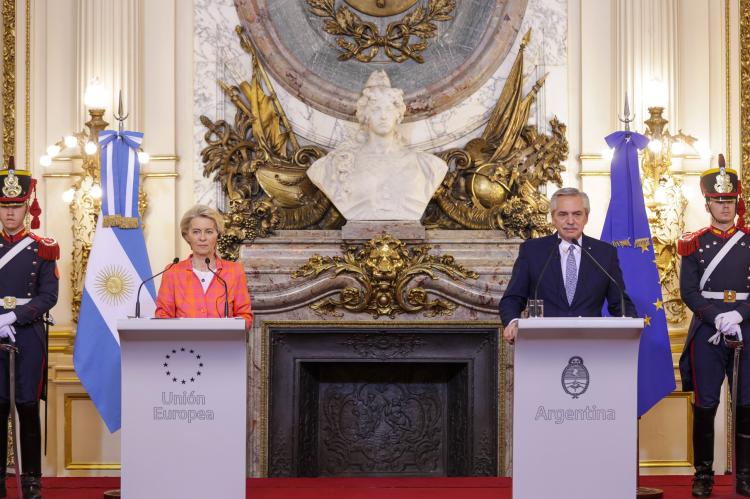 La UE apura el acuerdo con el Mercosur y prometió más inversiones en litio en Argentina La UE apura el acuerdo con el Mercosur y prometió más inversiones en litio en Argentina