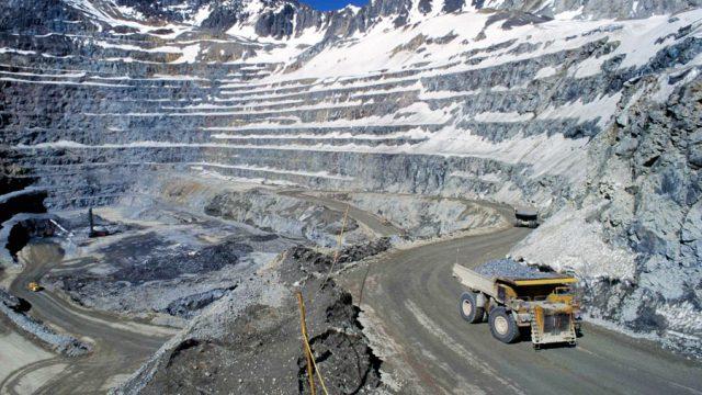 Chile: ¿La economía o el ecosistema?: Comisión de Minería alarga discusión por Ley de Glaciares Chile: ¿La economía o el ecosistema?: Comisión de Minería alarga discusión por Ley de Glaciares