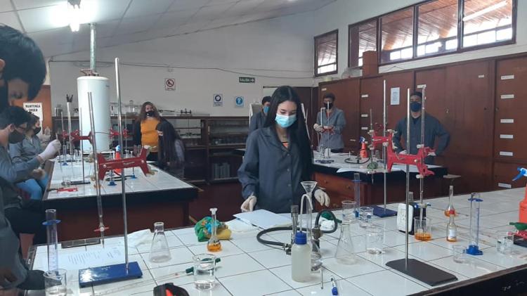 Lanzan un relevamiento en escuelas mineras en el país, incluyendo una en Mendoza Lanzan un relevamiento en escuelas mineras en el país, incluyendo una en Mendoza