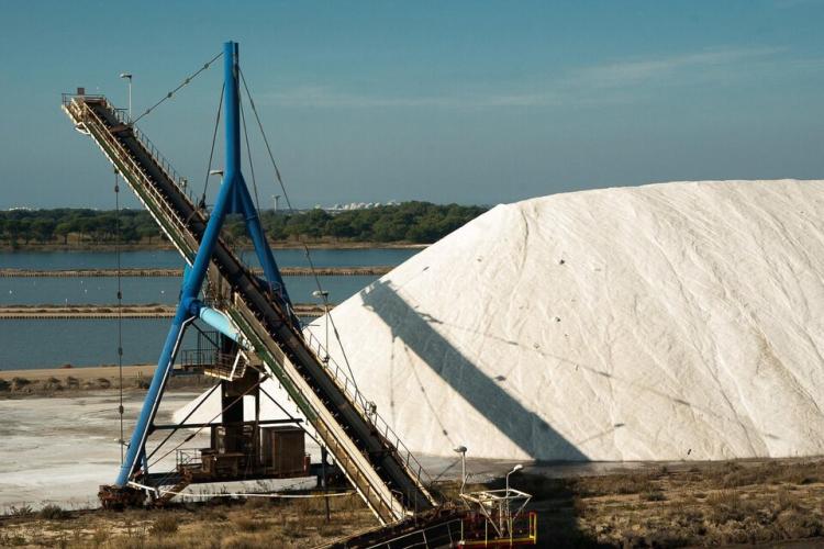 Litio, hidrógeno verde y el sector de conectividad: Por qué la UE vuelve a mirar a América latina Litio, hidrógeno verde y el sector de conectividad: Por qué la UE vuelve a mirar a América latina