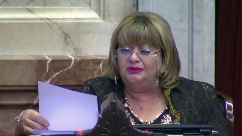 Chubut: Llanos presentó pedido de interpelación a ministros por el memorándum para explotación de uranio Chubut: Llanos presentó pedido de interpelación a ministros por el memorándum para explotación de uranio