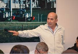 Chubut: Llugdar apoyó la minería la provincia y afirmó que "hay que sentarse y acordar algo que nos sirva a todos", dijo Chubut: Llugdar apoyó la minería la provincia y afirmó que "hay que sentarse y acordar algo que nos sirva a todos", dijo
