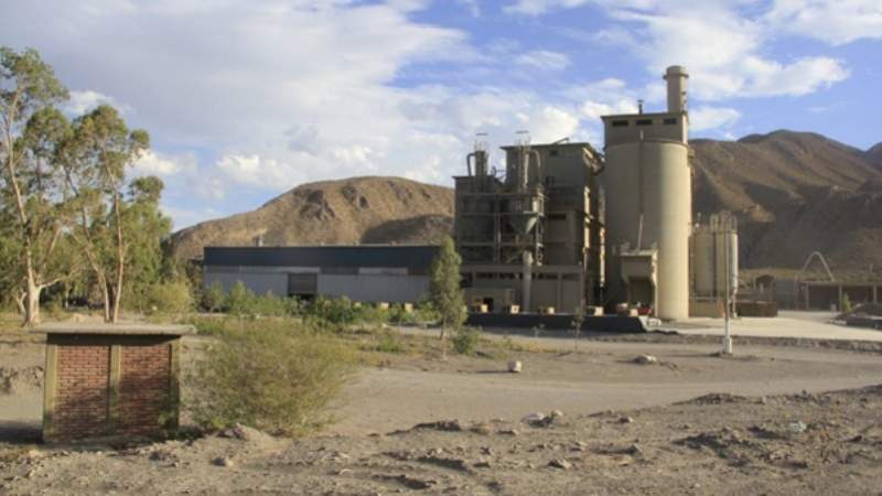 San Juan/ Loma negra: apagaron los hornos y echaron a 40 empleados
