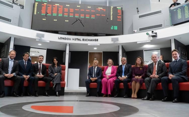 Los gobernadores recorrieron la Bolsa de Metales de Londres y se reunieron con autoridades de Río Tinto Los gobernadores recorrieron la Bolsa de Metales de Londres y se reunieron con autoridades de Río Tinto