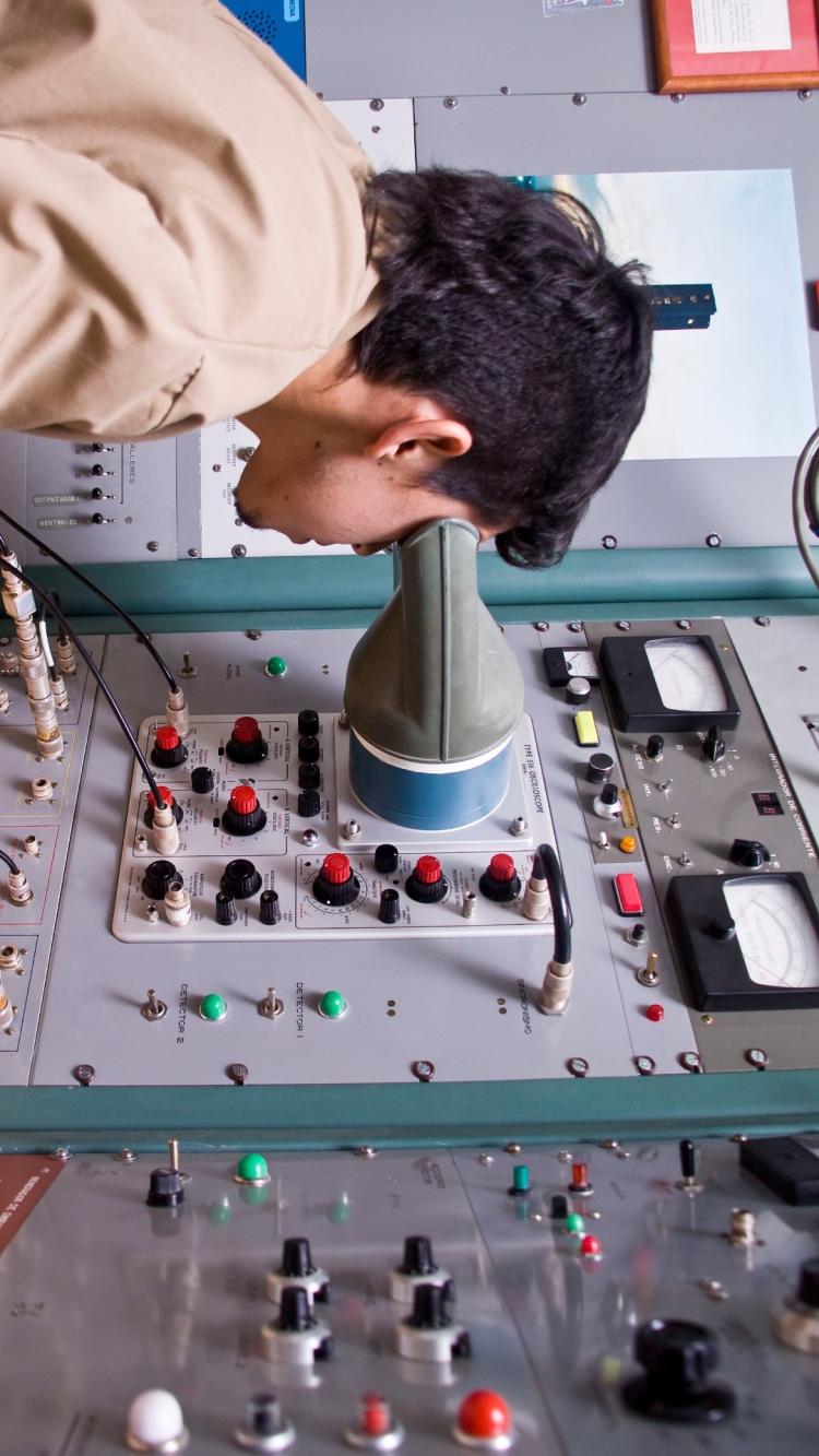 Los institutos de formación de la CNEA son un puente para el desarrollo nuclear argentino Los institutos de formación de la CNEA son un puente para el desarrollo nuclear argentino