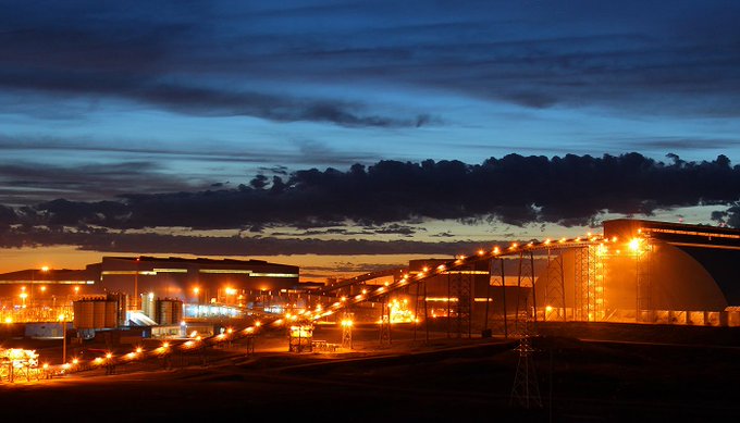 Los países productores de oro reclaman mayores beneficios a las compañías mineras Los países productores de oro reclaman mayores beneficios a las compañías mineras