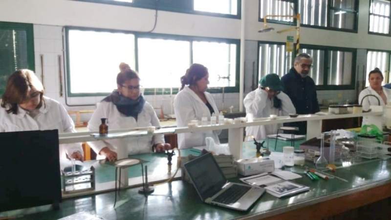 San Juan: Los chicos de departamentos mineros recibirán becas para terminar sus estudios
