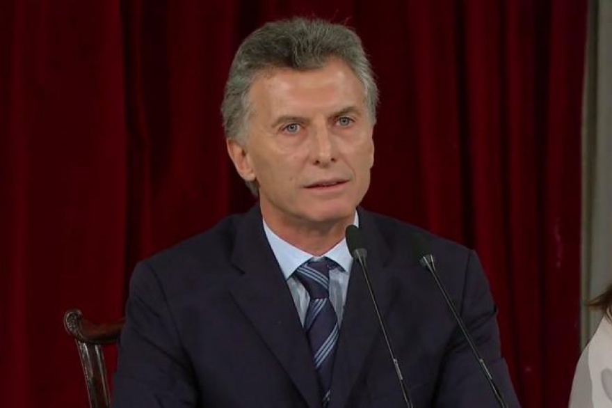 Macri inicia gestiones para recuperar los vuelos San Juan ? Chile