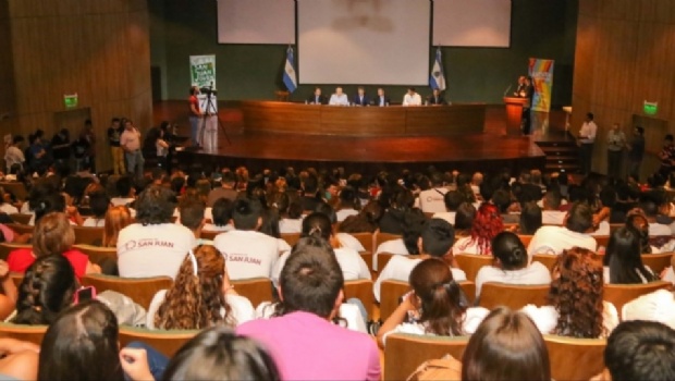 San Juan: Más de 200 jóvenes se capacitaron sobre minería San Juan: Más de 200 jóvenes se capacitaron sobre minería