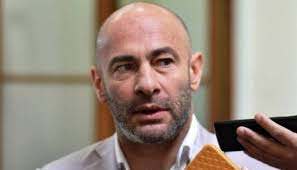 Chubut: Massoni dijo que no permitirá que los militantes del "NO a la Mina" sigan amenazando a diputados provinciales Chubut: Massoni dijo que no permitirá que los militantes del "NO a la Mina" sigan amenazando a diputados provinciales