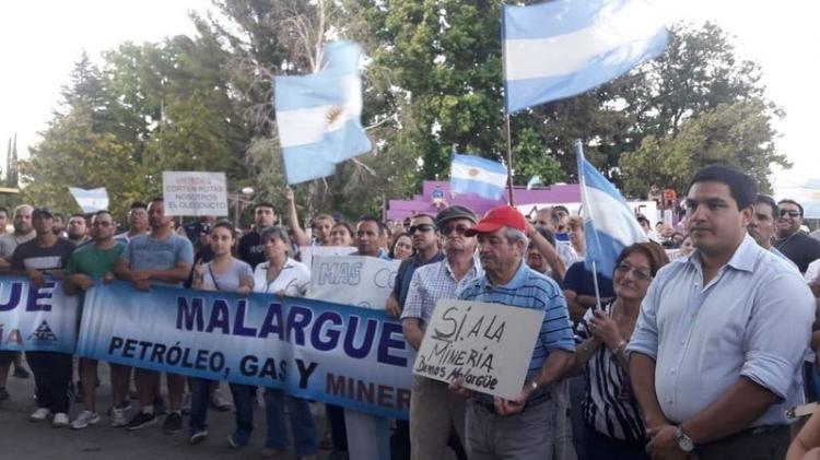 Mendoza: Alberto Hensel pidió por la minería en Malargüe donde aseguró que "hay consenso social" Mendoza: Alberto Hensel pidió por la minería en Malargüe donde aseguró que "hay consenso social"