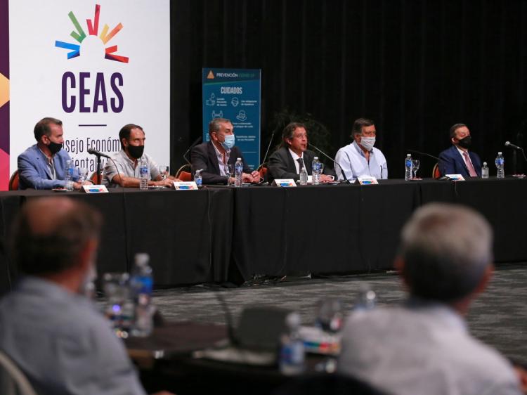 Mendoza: Finalmente, el CEAS le pidió a Suarez que reabra el debate sobre la minería Mendoza: Finalmente, el CEAS le pidió a Suarez que reabra el debate sobre la minería