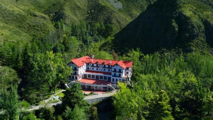 Mendoza: La guerra del agua, segunda parte: minería, agua mineral y millones en un conflicto que renace Mendoza: La guerra del agua, segunda parte: minería, agua mineral y millones en un conflicto que renace