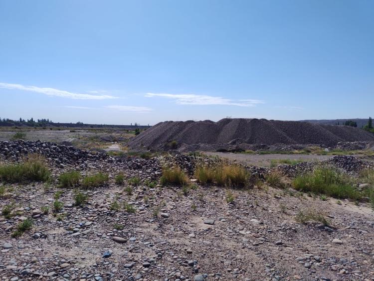 Mendoza: La Policía Ambiental Minera paraliza actividades en cantera por incumplimiento de normativas ambientales Mendoza: La Policía Ambiental Minera paraliza actividades en cantera por incumplimiento de normativas ambientales