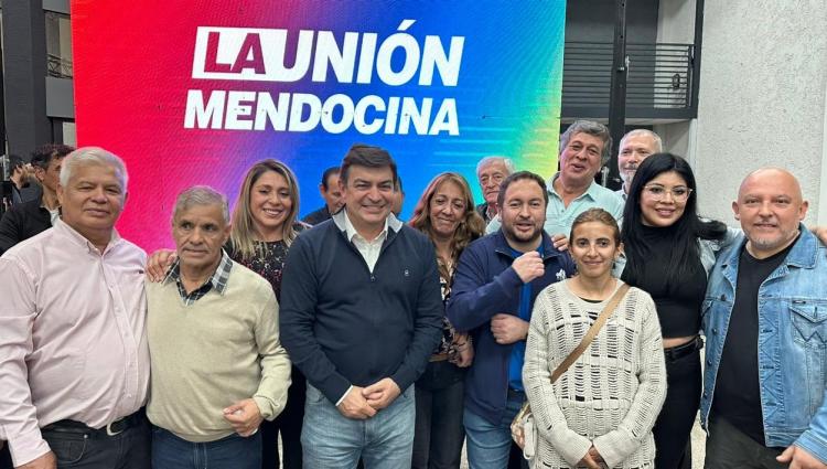 Mendoza: La Unión Mendocina presentó una alternativa al proyecto minero de Cornejo Mendoza: La Unión Mendocina presentó una alternativa al proyecto minero de Cornejo