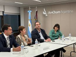 Mendoza presentó su estrategia de minería sostenible en un encuentro organizado por AmCham Mendoza presentó su estrategia de minería sostenible en un encuentro organizado por AmCham