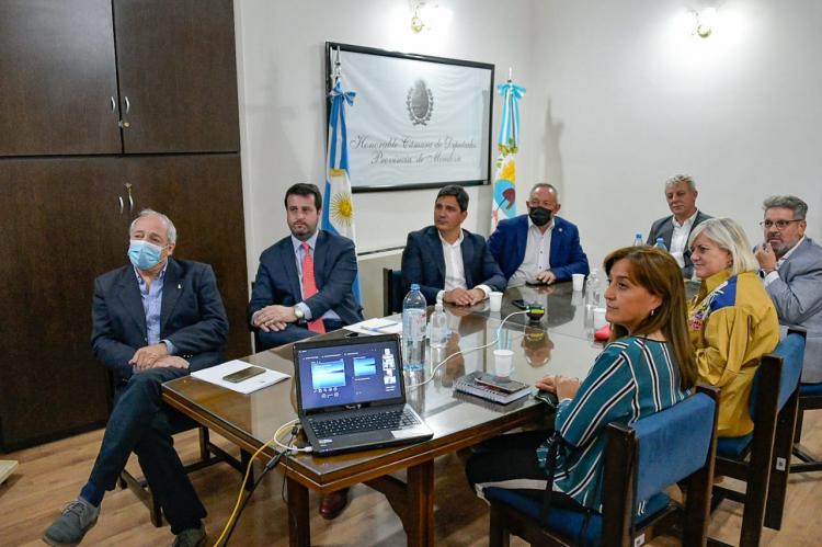 Mendoza/Reactivación ferroviaria: nuevo apoyo de la FEM al proyecto para conectar Argentina y Chile
