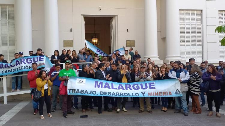Mendoza: Regalías blue, elogios a Adaro y otras perlitas del proyecto minero de Ojeda Mendoza: Regalías blue, elogios a Adaro y otras perlitas del proyecto minero de Ojeda