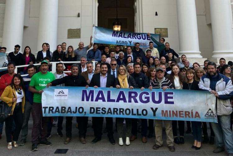 Mendoza: Sin aval del Gobierno provincial, el intendente de Malargüe presentó un proyecto de minería para su departamento Mendoza: Sin aval del Gobierno provincial, el intendente de Malargüe presentó un proyecto de minería para su departamento
