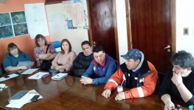 Santa Cruz: Mercado sobre el corte de ruta: "Pedimos disculpas pero tenemos compañeros que hoy no tienen trabajo" Santa Cruz: Mercado sobre el corte de ruta: "Pedimos disculpas pero tenemos compañeros que hoy no tienen trabajo"