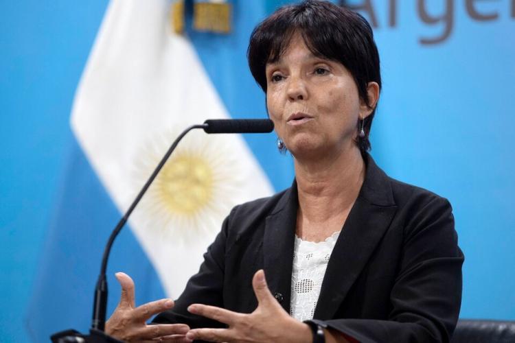 Mercedes Marcó del Pont analizó con senadores aspectos vinculados al litio en el país Mercedes Marcó del Pont analizó con senadores aspectos vinculados al litio en el país