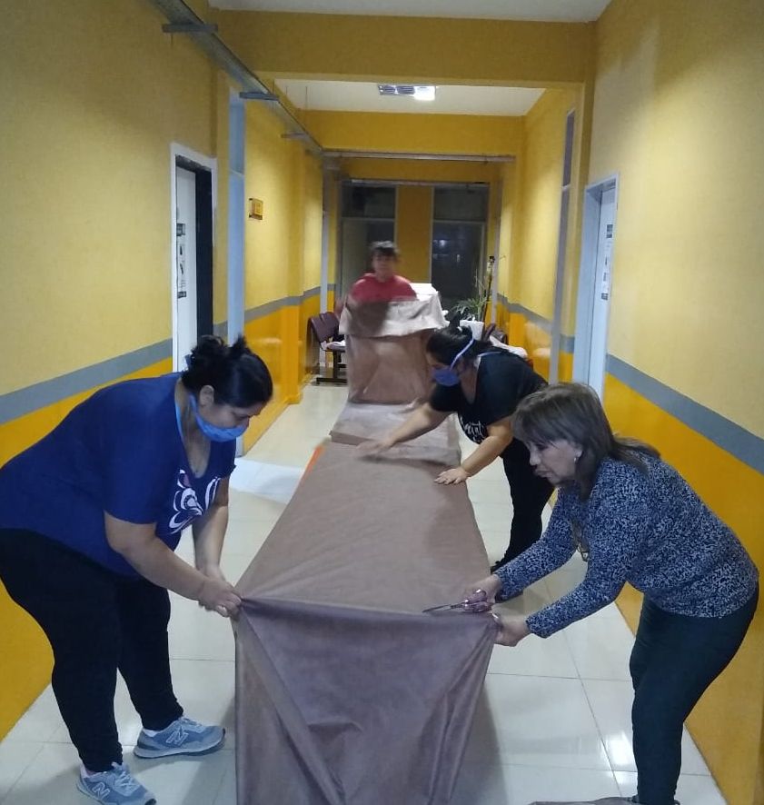 San Juan: Minas Argentinas trabaja con instituciones de la comunidad en la producción de insumos para personal sanitario San Juan: Minas Argentinas trabaja con instituciones de la comunidad en la producción de insumos para personal sanitario