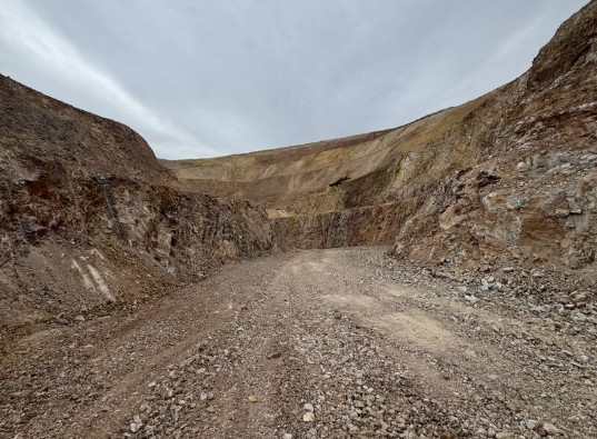 Minera Santa Cruz cierra los pits Odín y Saavedra y avanza en la transición productiva de San José