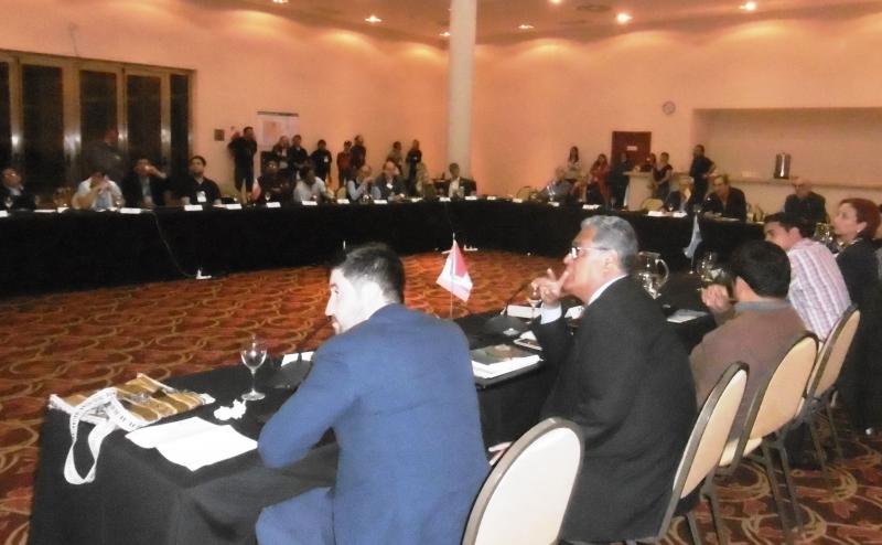 Sales de Jujuy expuso plan de relaciones comunitarias ante asamblea internacional de expertos geológicos y mineros Sales de Jujuy expuso plan de relaciones comunitarias ante asamblea internacional de expertos geológicos y mineros