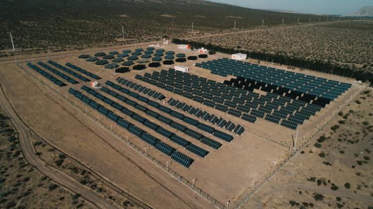 Minerales críticos y energía solar: la conexión de la transición energética