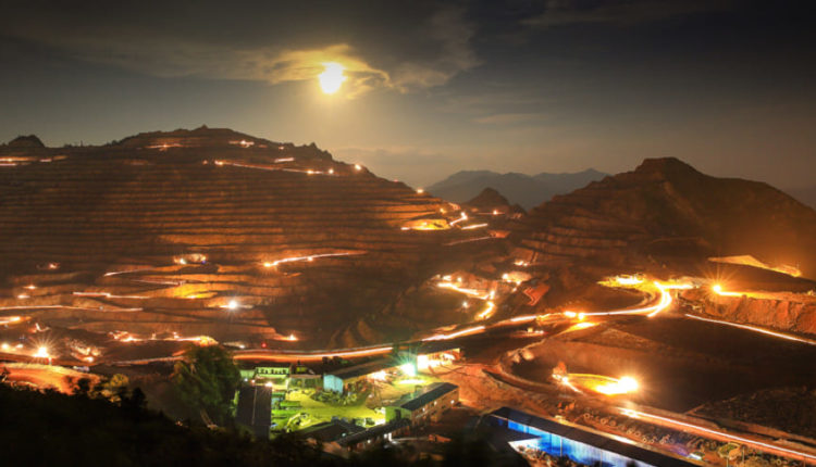Mineras de oro insisten en que no despilfarrarán a pesar de aumento de precios del metal Mineras de oro insisten en que no despilfarrarán a pesar de aumento de precios del metal
